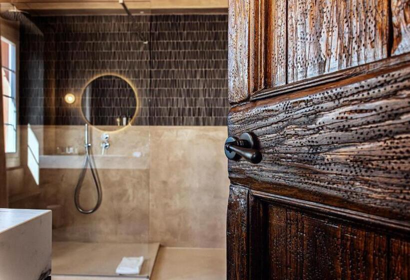 Villa Riviera Resort