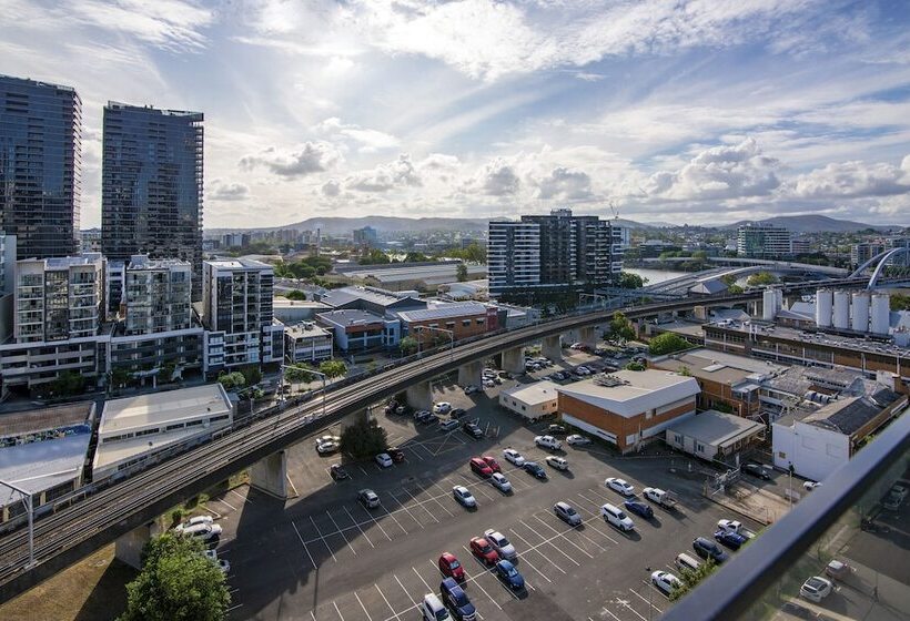 Hope Street Apartments By Cllix