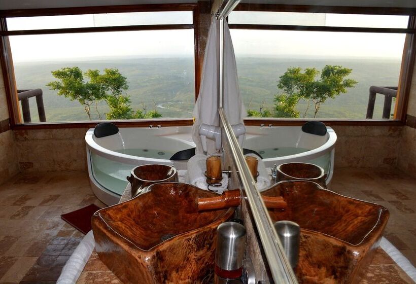 هتل Shimba Green Lodge