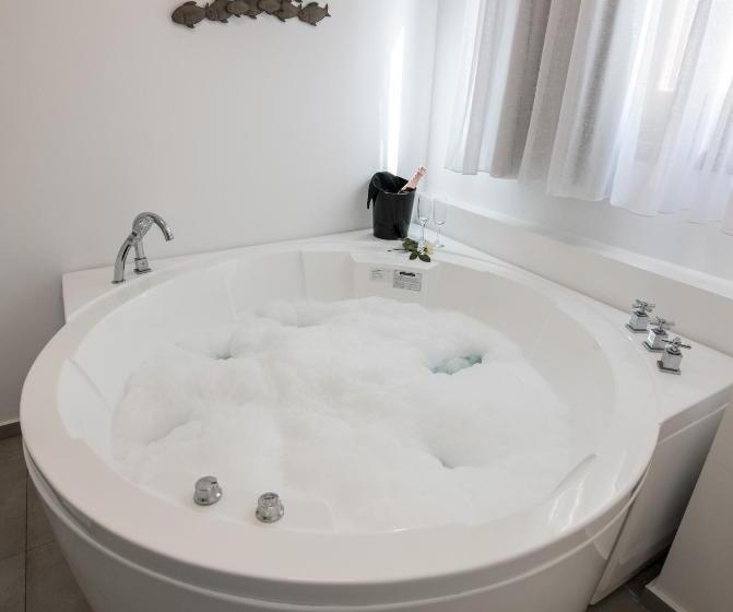 Natura Luxury Boutique Hotel Skopelos