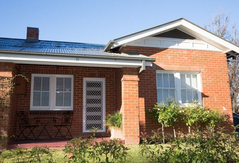 Apartments On Morrow