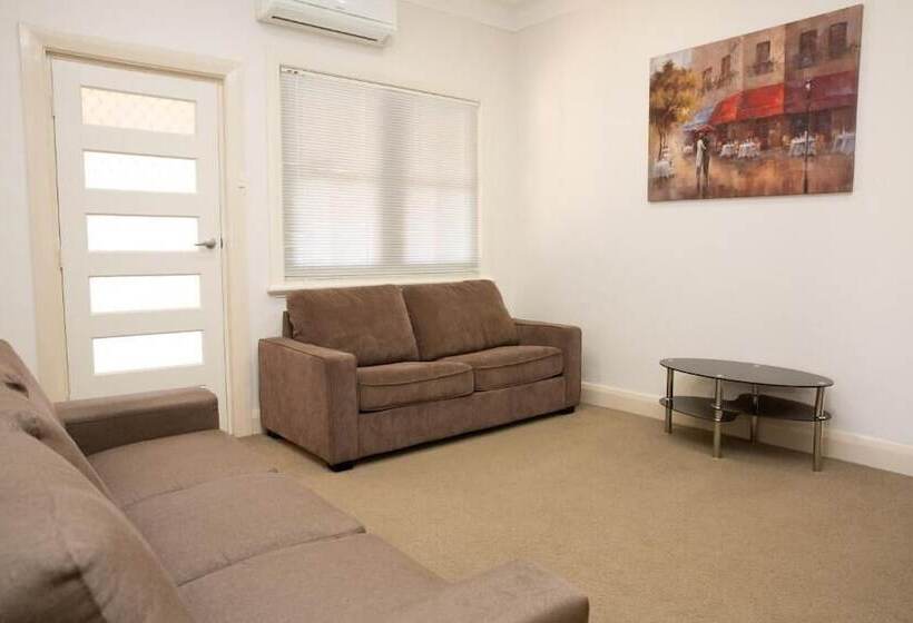 Apartments On Morrow