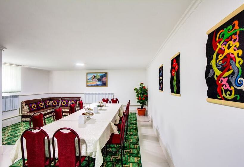 تختخواب و صبحانه Baytor Guest House