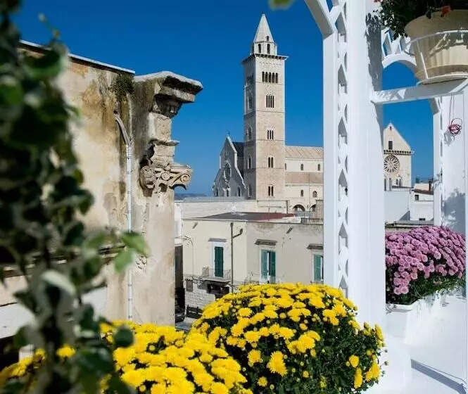 تختخواب و صبحانه White House