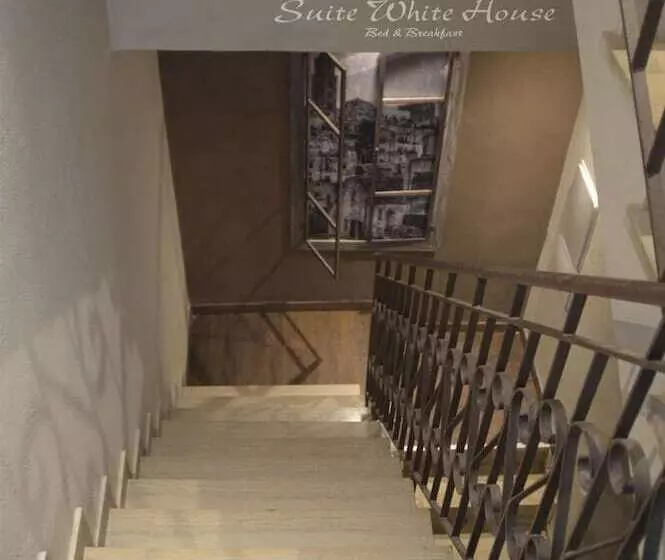 تختخواب و صبحانه White House