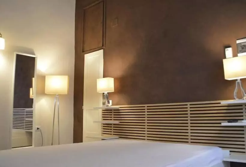 تختخواب و صبحانه White House