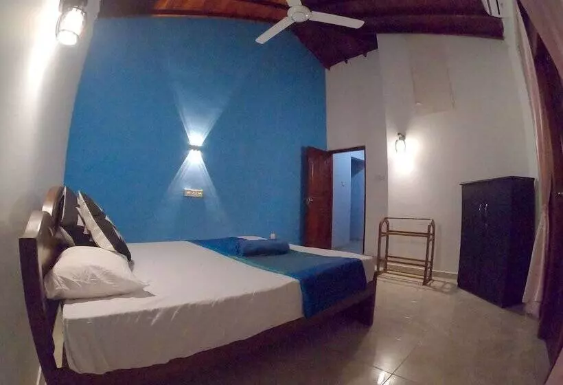 Girilena Guest House