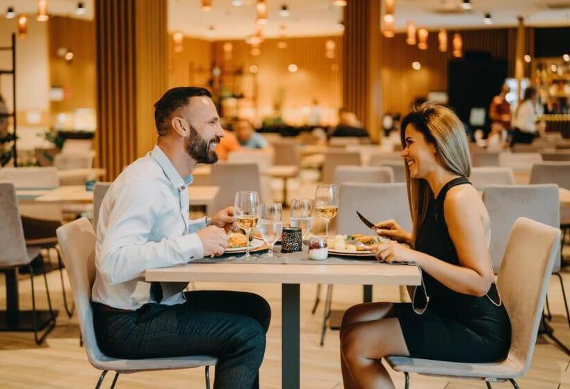 בית מלון כפרי Green Mountain 5