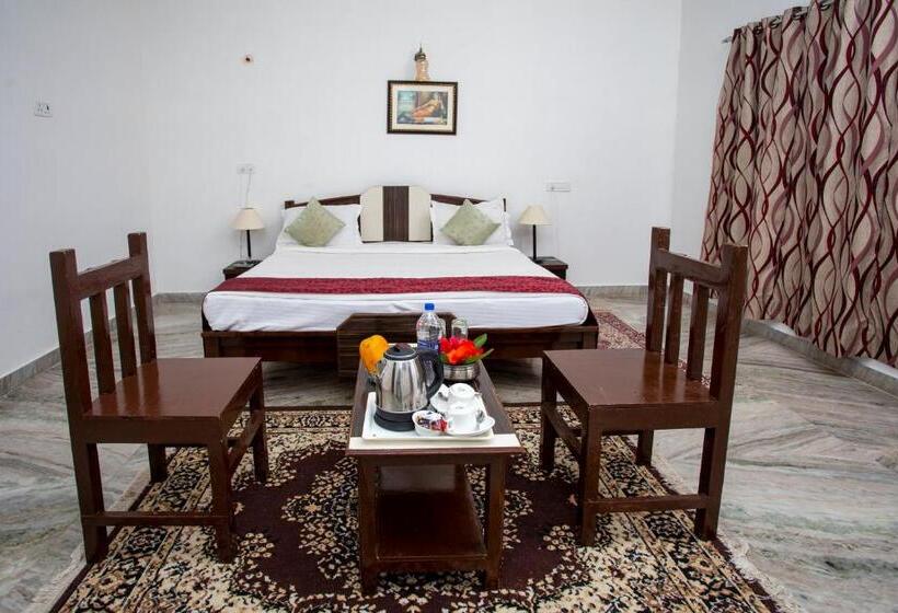 בית מלון כפרי Narayan Niwas Resort