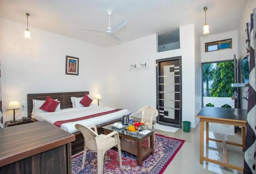 ホテル Narayan Niwas Resort