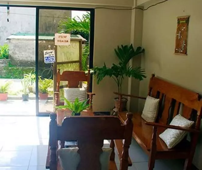 ペンション Batanes Ddd Habitat Lodging House