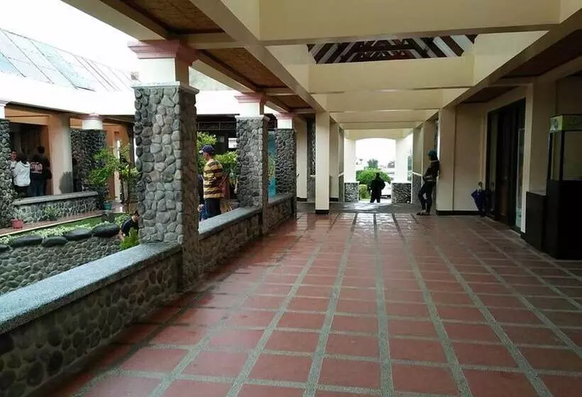 ペンション Batanes Ddd Habitat Lodging House
