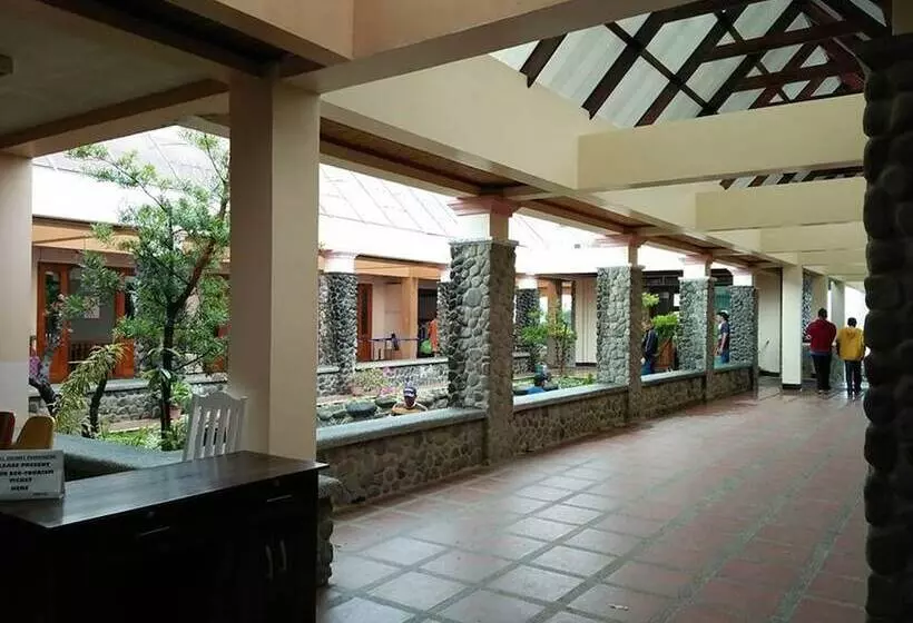 ペンション Batanes Ddd Habitat Lodging House