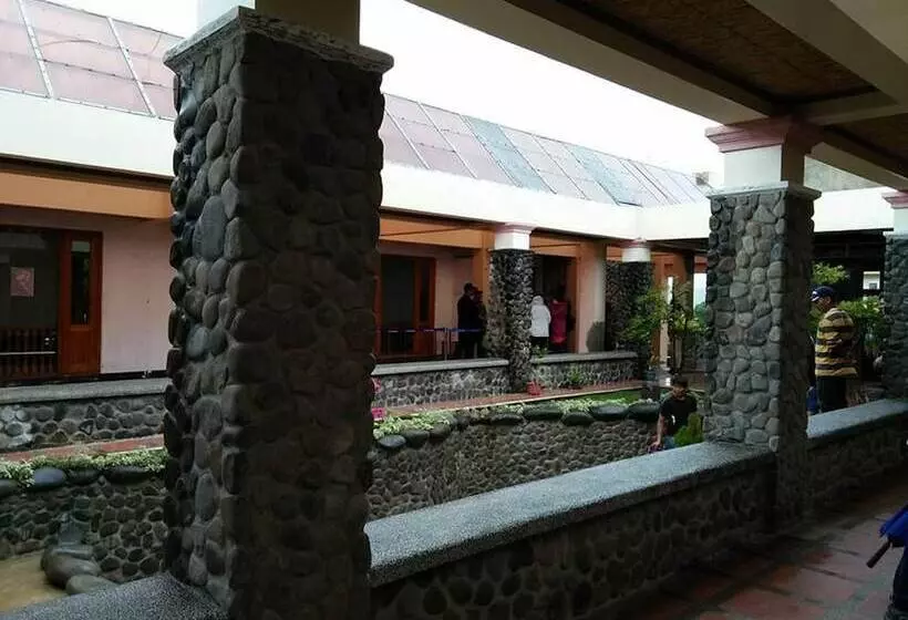 ペンション Batanes Ddd Habitat Lodging House