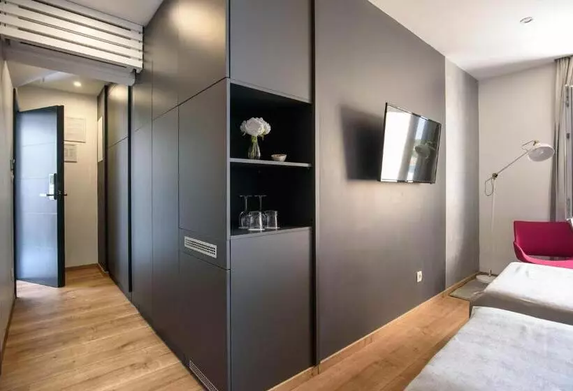 پانسیون Ora Luxury Rooms