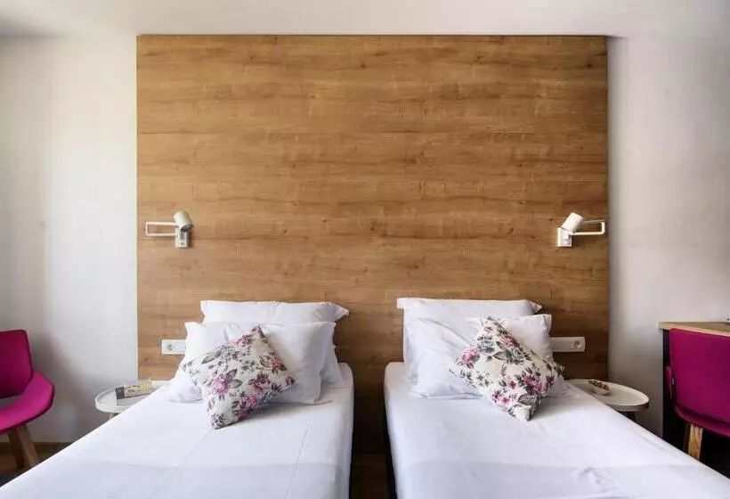 پانسیون Ora Luxury Rooms