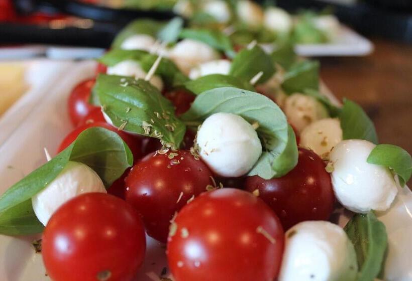 Port 21 Pura Pool & Design Hotel Adults Only