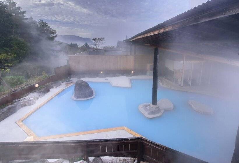 Ryokan Yufuin Onsen Tsukanoma