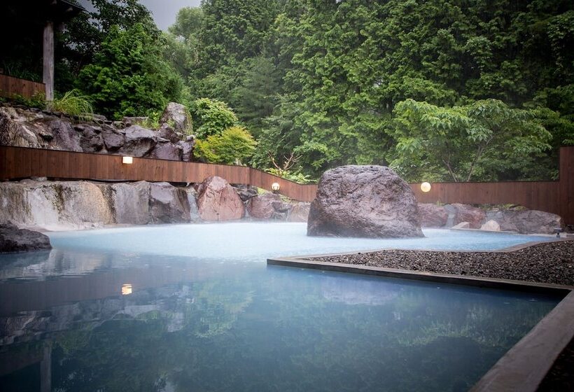 Ryokan Yufuin Onsen Tsukanoma