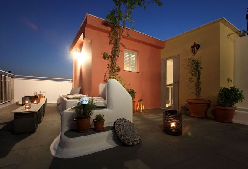 The Marble Suites, Plaka