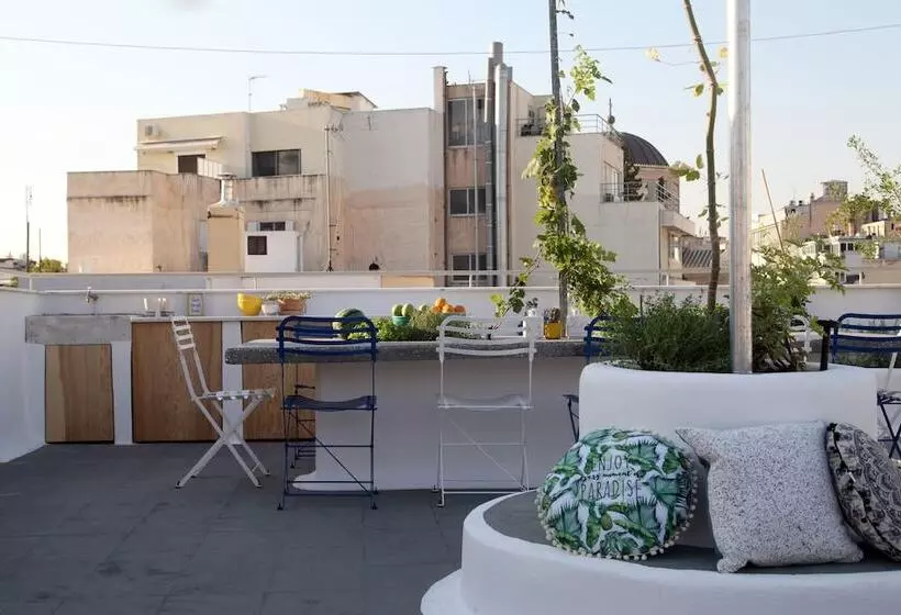 The Marble Suites, Plaka