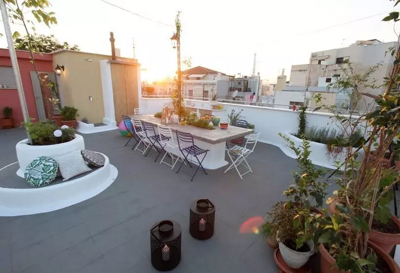 The Marble Suites, Plaka