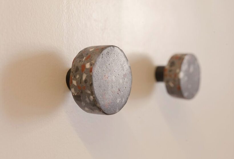 The Marble Suites, Plaka