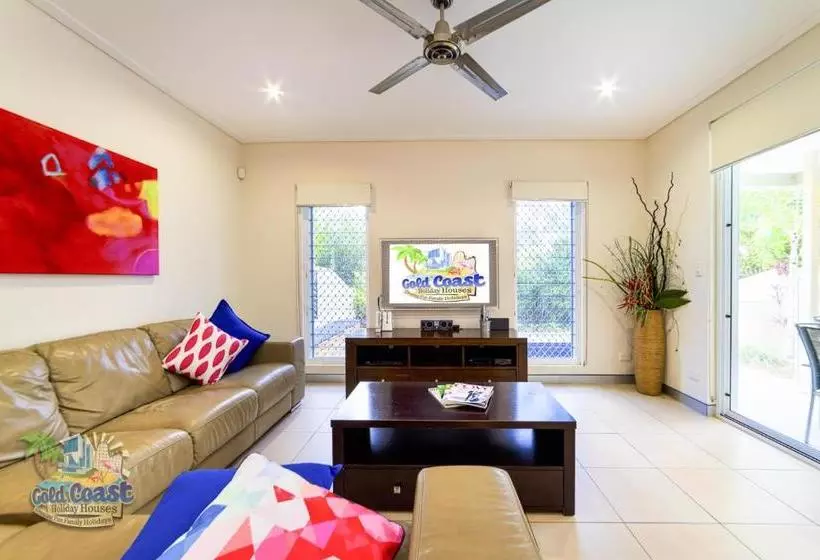 Bayhill Manor In Sanctuary Cove