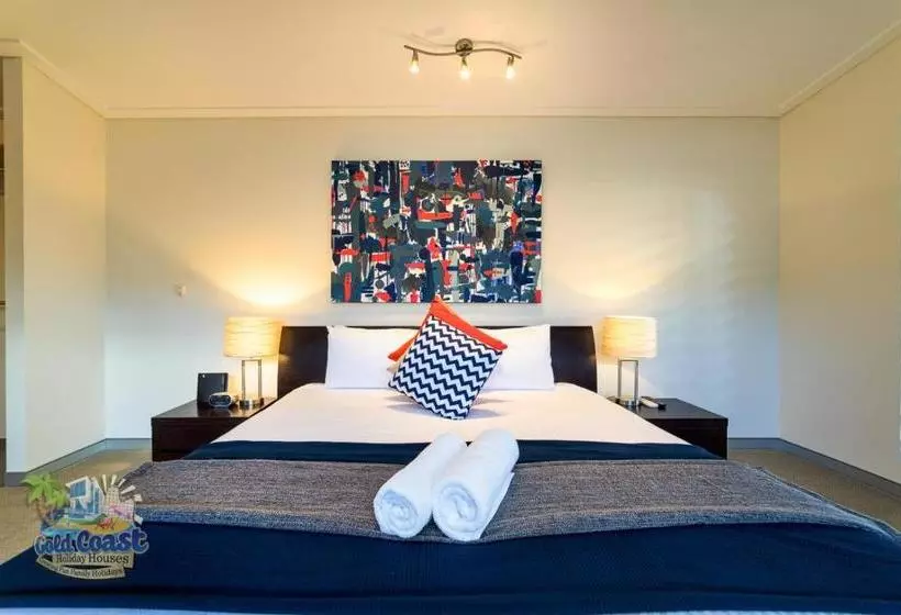 Bayhill Manor In Sanctuary Cove