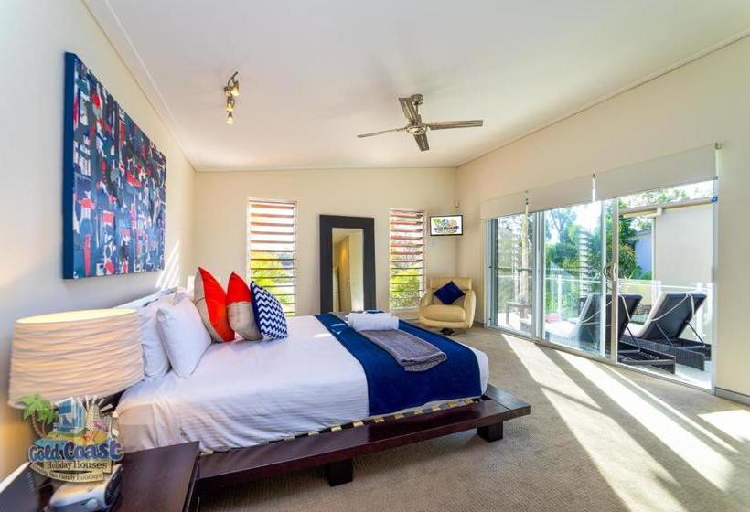 Bayhill Manor In Sanctuary Cove