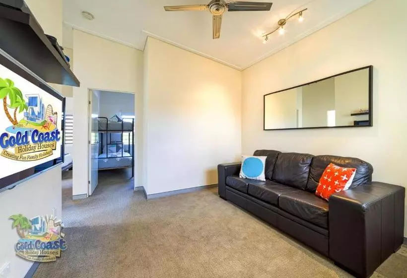 Bayhill Manor In Sanctuary Cove