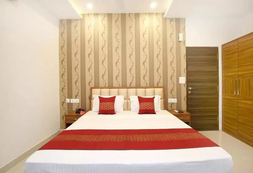 ホテル Pearl Wood By Oyo Rooms