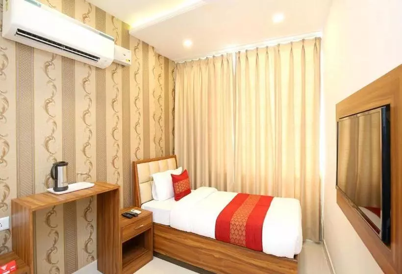 ホテル Pearl Wood By Oyo Rooms