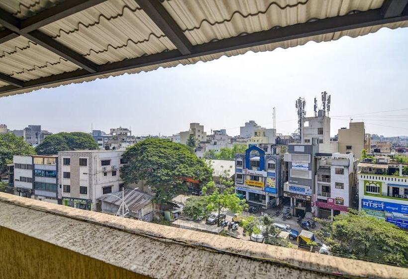 Отель Treebo Shree Sai Suites