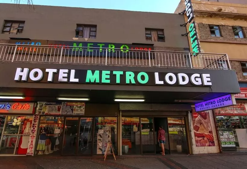 Metro Hotel Marine Parade