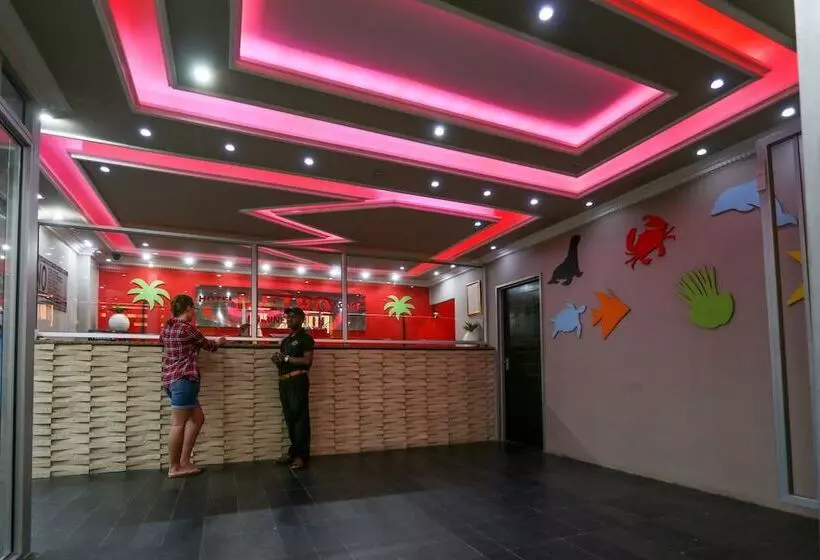 Metro Hotel Marine Parade