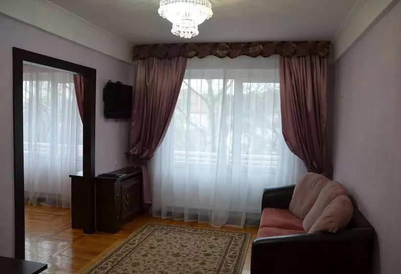 ペンション Pansionat Iskra