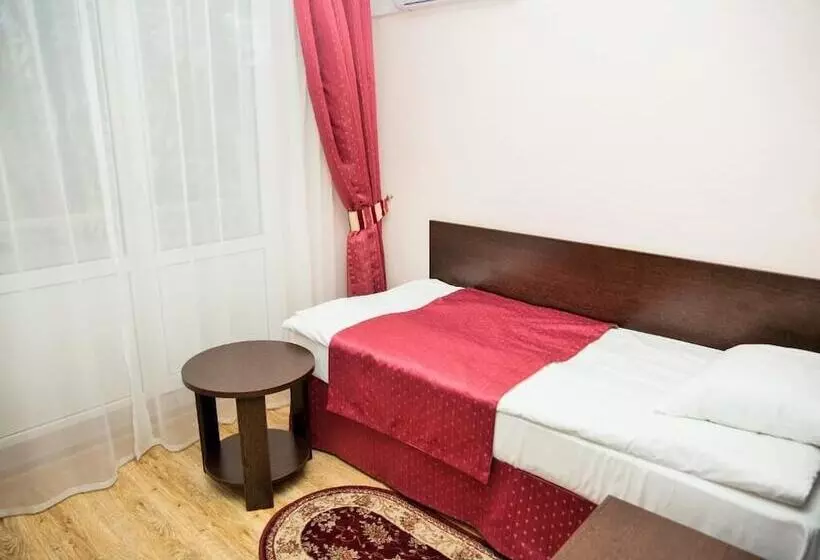 ペンション Pansionat Iskra