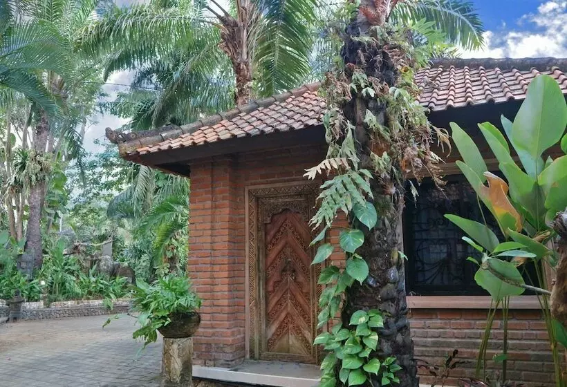 ペンション Rumah Hoo Guest House