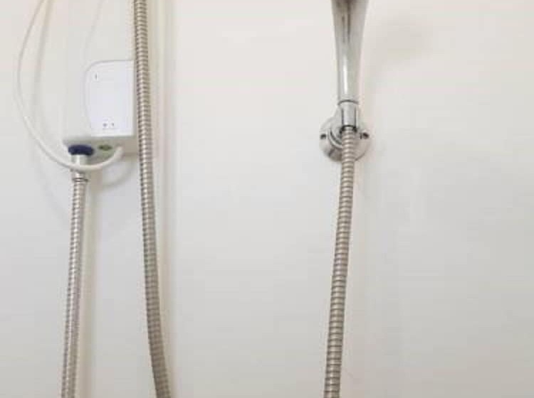 פנסיון Surf & Chill Inn