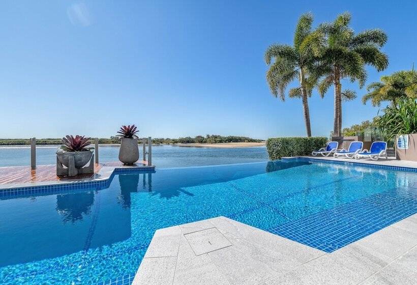 The Duporth Riverside