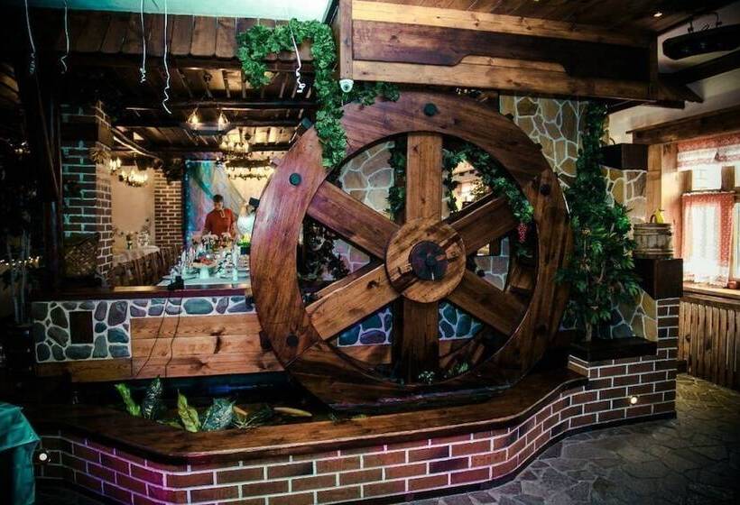 פונדק Russkaya Usadba