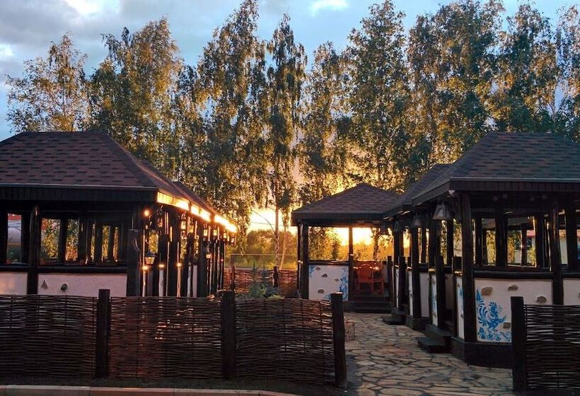 פונדק Russkaya Usadba