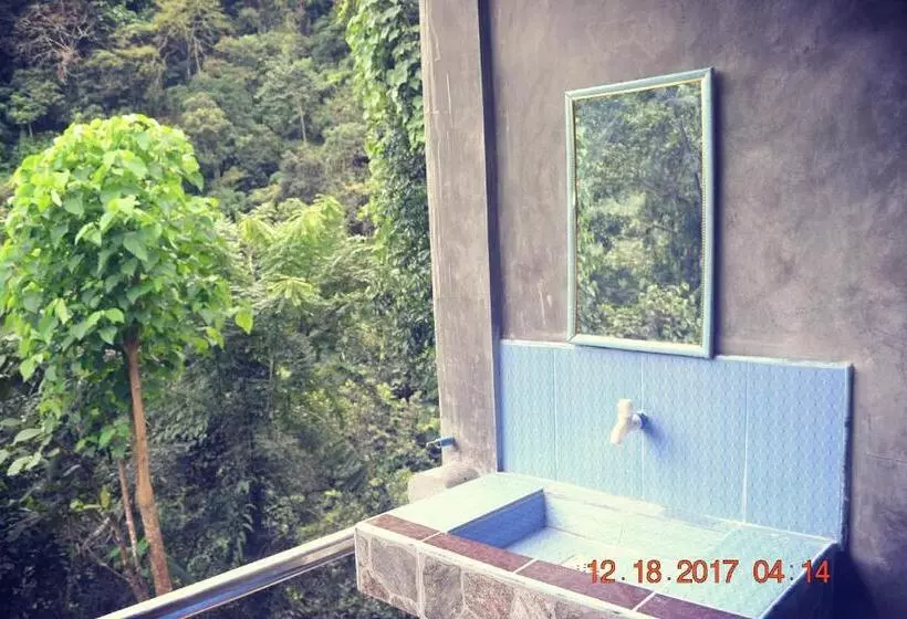 Hotelli Highland Inn And Restaurant