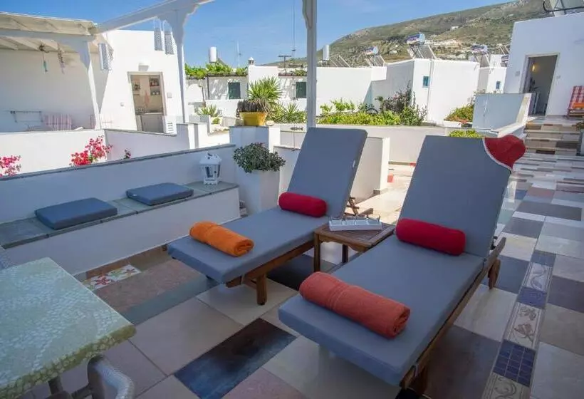 ホテル Kirki Rooms