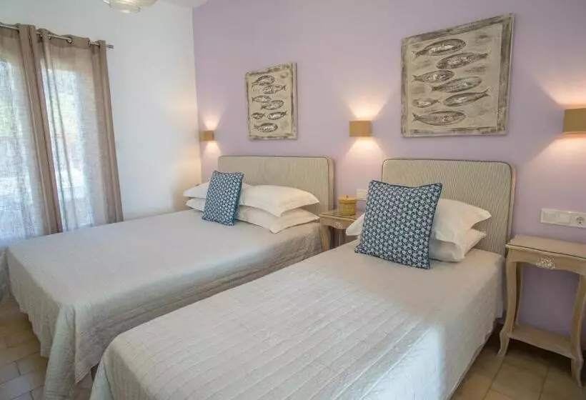 ホテル Kirki Rooms