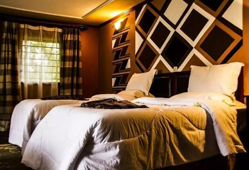 هتل Mountain Gorilla View Lodge