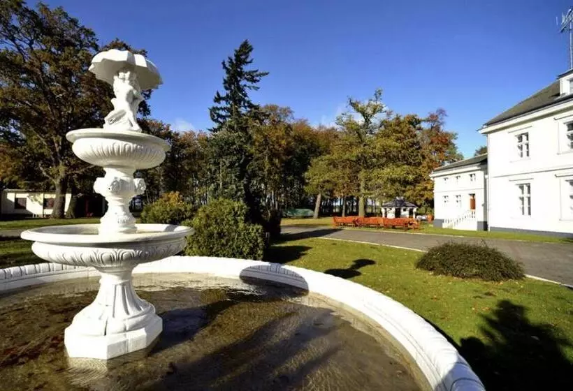 Hotelli Pałac Morski