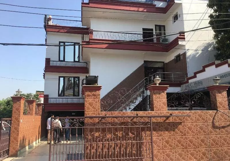 ホテル Shri Amarnath Lodge