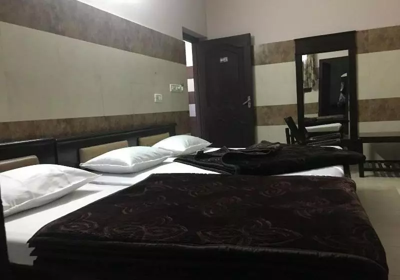 ホテル Shri Amarnath Lodge